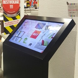 Touchscreen for shops